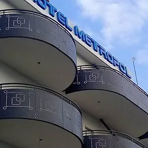 https://hotel-metropol-sottomarina.hotelinveneto.com